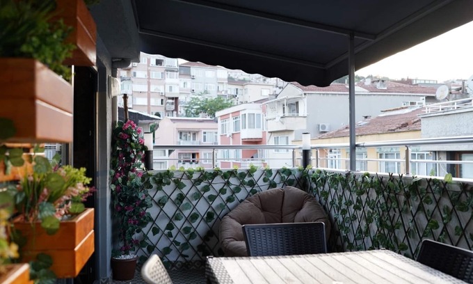 Ortakoy Apartment | Middle Village