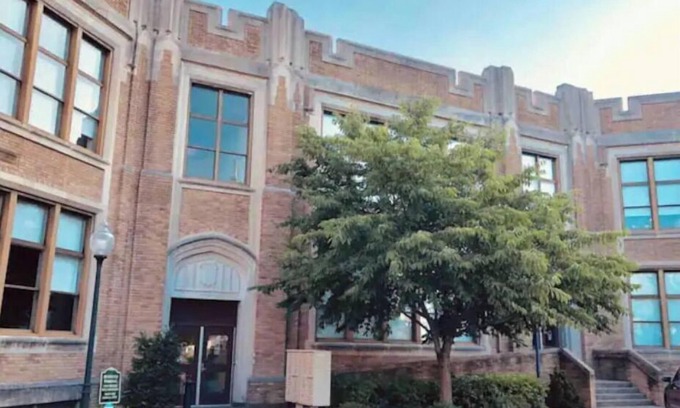 Harrisburg - Hershey Apartment | Midtown Harrisburg Lofts with parking.