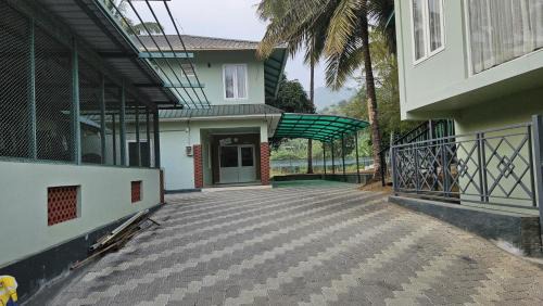 Mannarkkad House | Midway Crest Farmstay