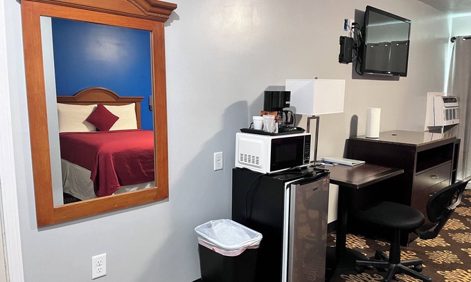 Guthrie Center Hotel | Midway Motel