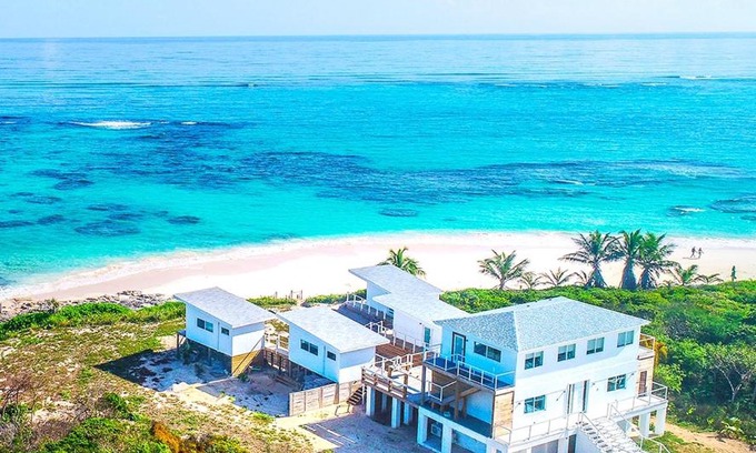 Governor's Harbour Resort | Mika's Resort