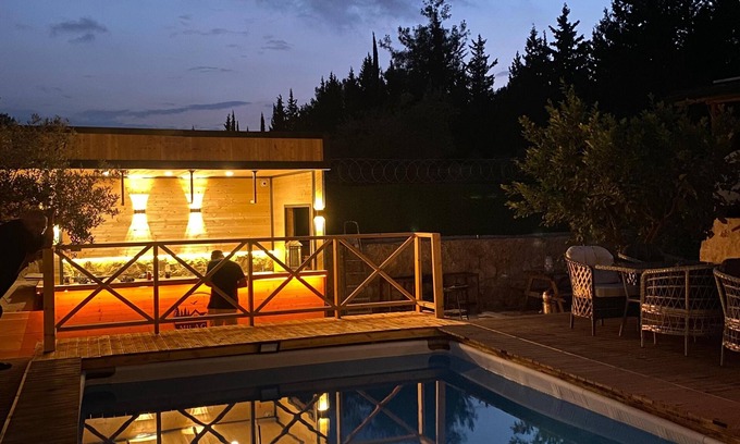 Kepez Ski Chalet | Milagos bungalow
