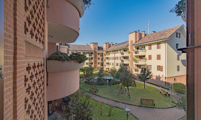 Assago Apartment | Milan Forum Camelia Guesthouse