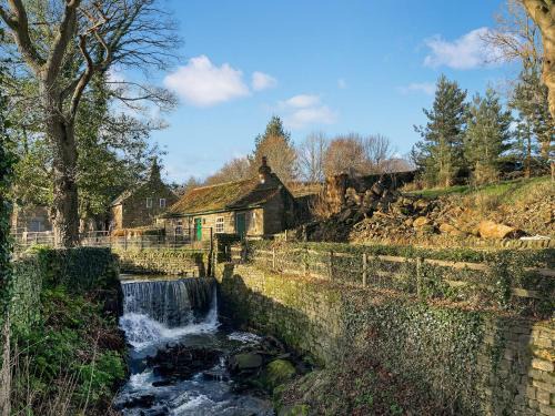 Chesterfield House | Mill Close Cottage