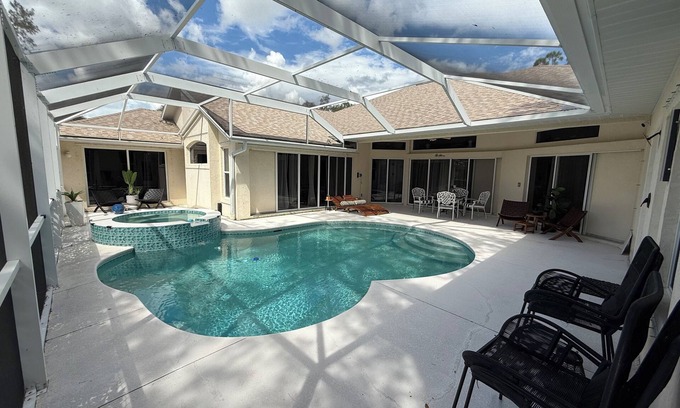 Port Charlotte Villa | MILLION DOLLAR Villa 3.5Br-4Bth Luxury ADA-friendly Waterfront/dock GulfCoast,FL