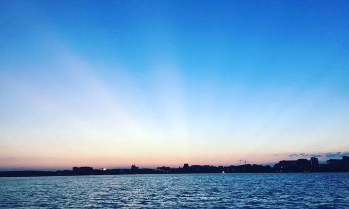 Monona Cottage | MILLION DOLLAR VIEW LAKE BOAT HOUSE