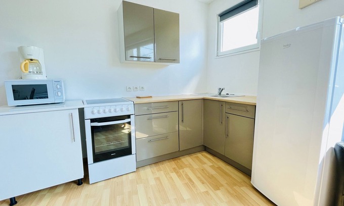 Forges-les-Bains Apartment | Mimosa : Charming studio near the thermal baths