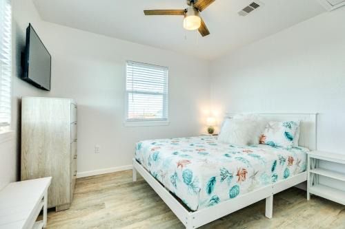 Surfside Beach House | Mimosa Manor - Bay & Beach View