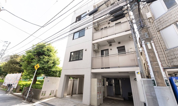 Aoyama Apartment | Minamiaoyama 1st