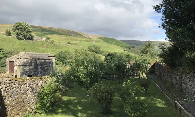 Keld Cottage | Miner's cottage in stunning Swaledale.nNo TV, internet or mobile phone signal.