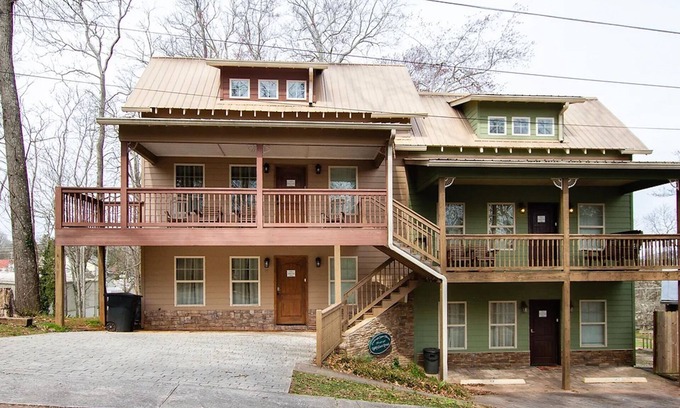 Dahlonega Villa | Miners Ridge Villa on Choice Avenue - Steps to Downtown