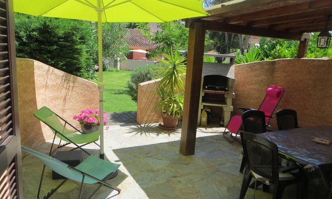 Santa-Maria-Poggio Villa | Mini-villa with pool by the sea at the Port of Taverna - Costa Verde