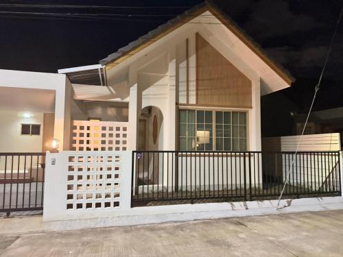 Saraphi House | Minimalist Haven