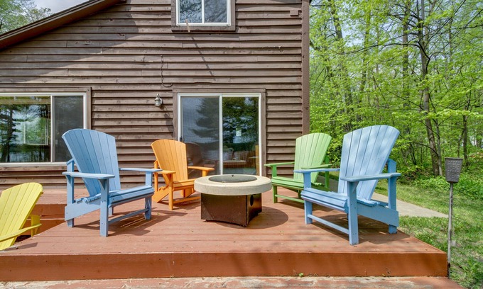 Ossipee Cabin | Minnesota Cabin w/Deck & Private Beach