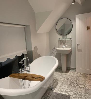 Doncaster House | Minneymoor lodge