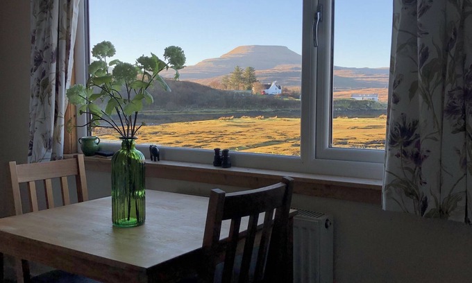 Dunvegan Bed & Breakfast | Minnies Rooms