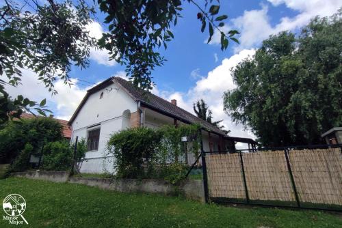Somogyacsa House | Minor Major Vendégház