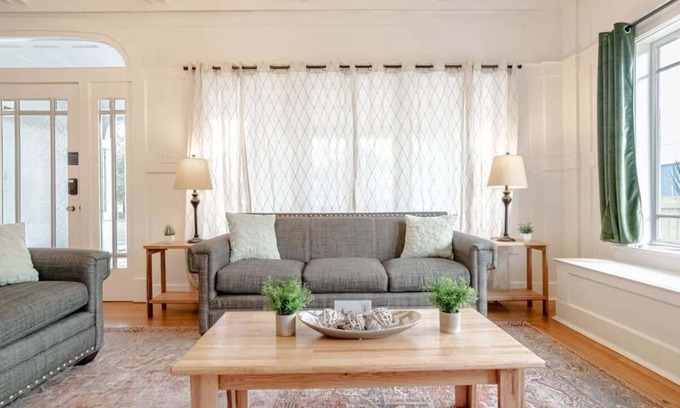 Mobile House | Mins to Cruise Terminal&Downtown- Sunny Splendor