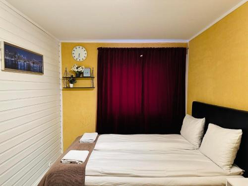 Krokelvdalen House | "Miracle Tromsø", Homestay with Friendly Hosts, Northern Light Trips and Car Rental Available