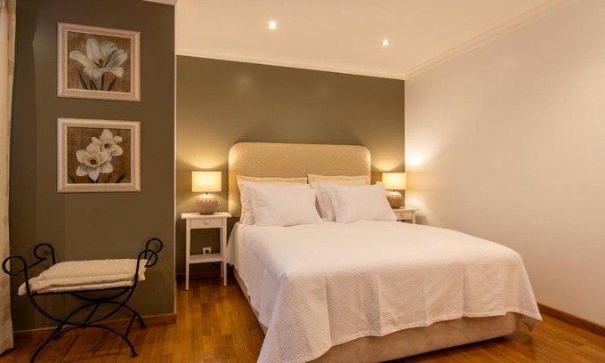Faro House | Miradouro da Penha