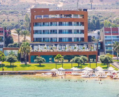 North Governorate Hotel | Miramar Hotel Resort and Spa
