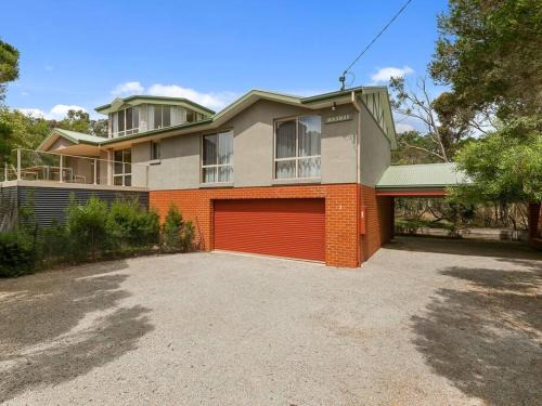 Cowes House | Miramar Red Rocks