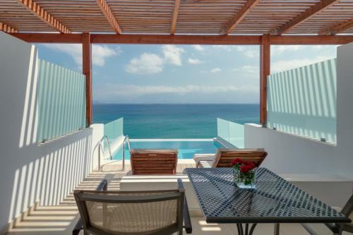 Agios Nikolaos Town Resort | Miramare Resort & Spa