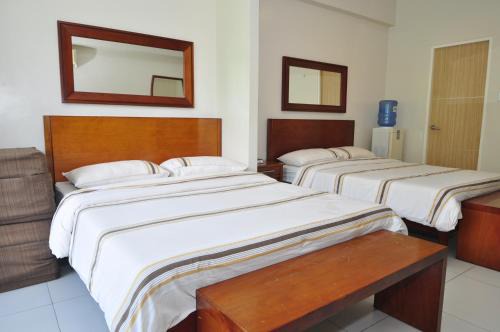 Nasugbu Apartment | Miranda B 306 1BR at Pico de Loro by Raquel's Place