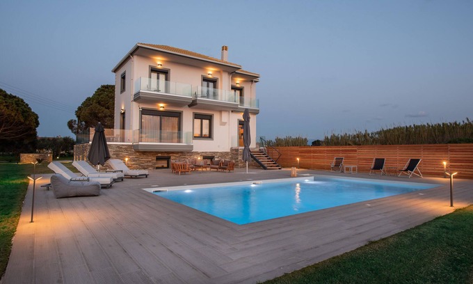Preveza Villa | Mirazur Seafront Sunset Villa