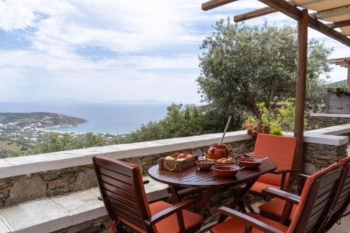 Platis Gialos Apartment | Mirsini Apartments in Sifnos