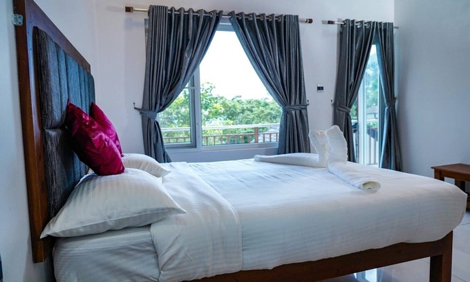 Chithirapuram Bed & Breakfast | Misty Bush Munnar - Deluxe Double Roomn