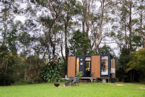 Peeramon House | Misty Mountain Retreat by Tiny Away