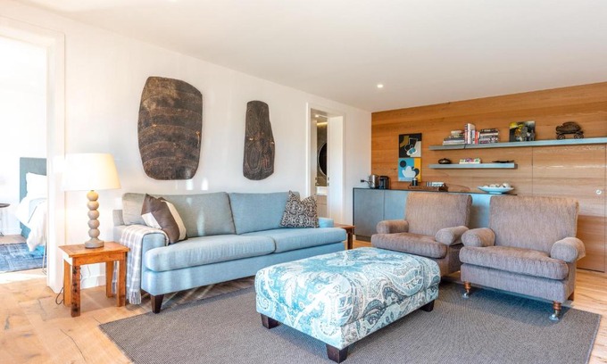 Blackpool House | Moa 30 Raro - Waiheke Island