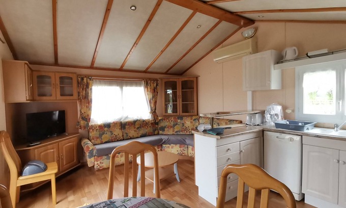Bossee House | Mobile Home 5p climatisé-Bungalow-Standard-Ensuite with Shower-Lake view