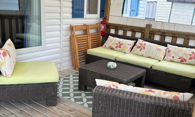 Thiviers House | Mobile home for rent 3-star campsite 5 minutes from a pond in Thiviers
