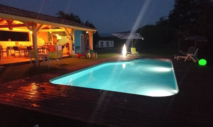 Salies-du-Salat House | Mobile Home 'Les Chalets Salinéens' with Mountain View, Wi-Fi and Air Conditioning