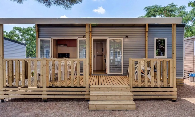 Beauvoir House | Mobilheim A/C