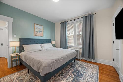 Pittsburgh Apartment | Modern 1 Bdr Apt King bed Sleeps4