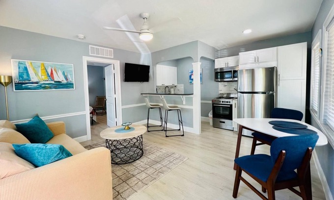 Parrot Cove Apartment | Modern 1 bedroom villa just five minutes to the beach!