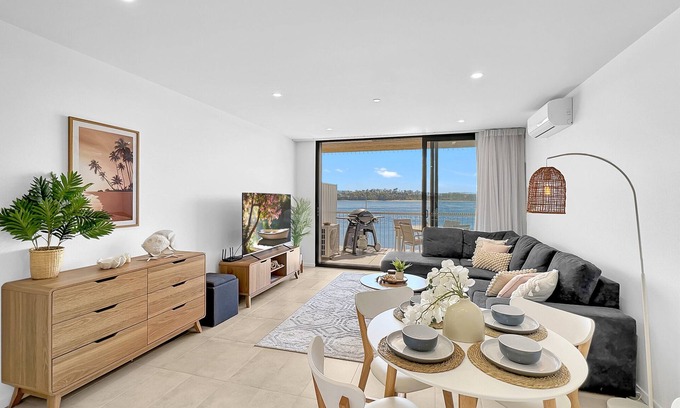 Batemans Bay Apartment | Modern 1-Bedroom Apt with Sweeping Water Views