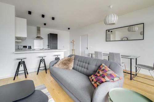 Dommeldange Apartment | Modern 2 bedroom apartment with pool and gym