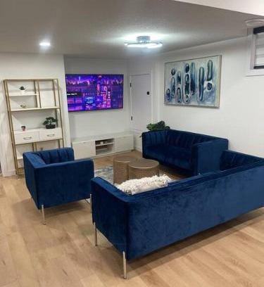 Southwest Edmonton House | Modern 2Bedroom suite in SW Edmonton close to Edmonton International Airport