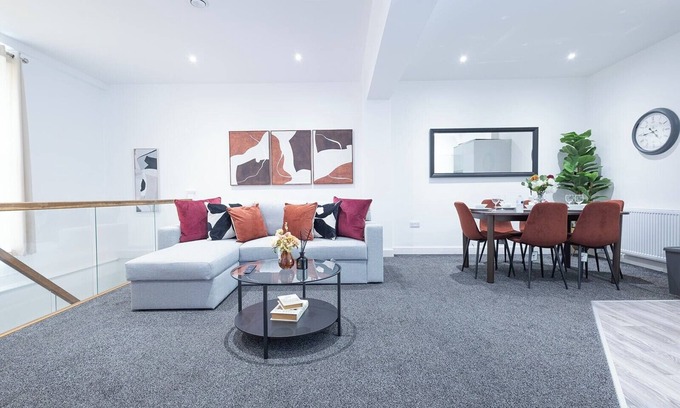 Gravesend Apartment | Modern 2br Apartment