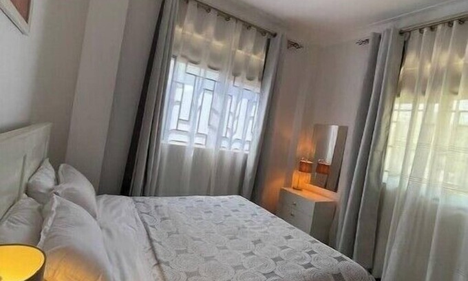 Kampala House | Modern 2BR Apt near Accacia and Kololo