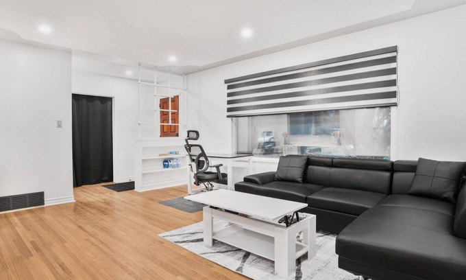 Northwest Calgary House | Modern 2BR Suite W/King Beds & Remote Workspace close to Zoo and Downtown