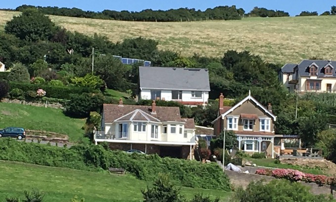 Combe Martin House | Modern 3 Bedroom Bungalow with Fantastic Views Over the Bay of Combe Martin