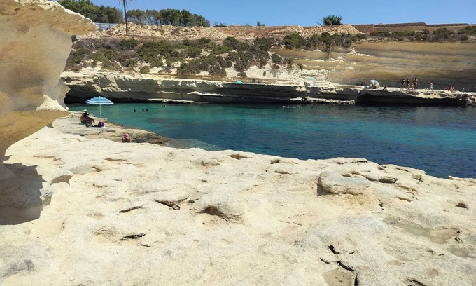 Marsaxlokk House | Modern 3-bedroom maisonette walking distance from Marsaxlokk promenade.