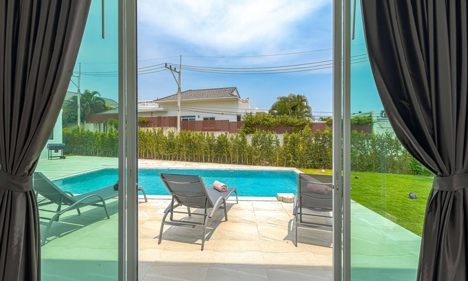 Khao Tao Villa | Modern 3 Bedroom Private Pool Villa KH-A1