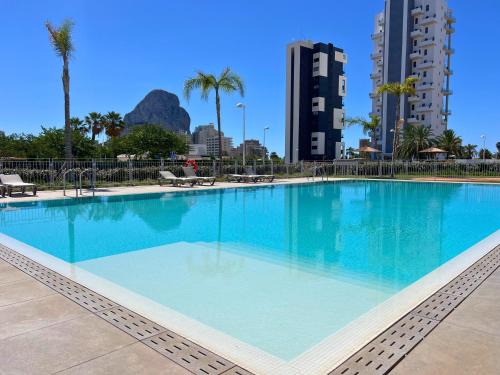 Calpe Apartment | Modern 3-Bedroom with Padel and Pool Access