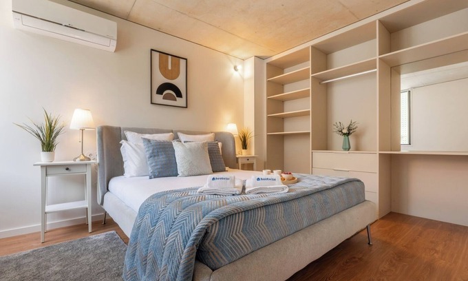 Paranhos Apartment | Modern 4-Apt Retreat for 14, Porto by HostWise